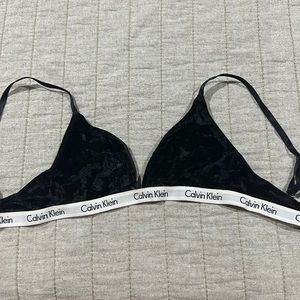 Calvin Klein- velvet bralette